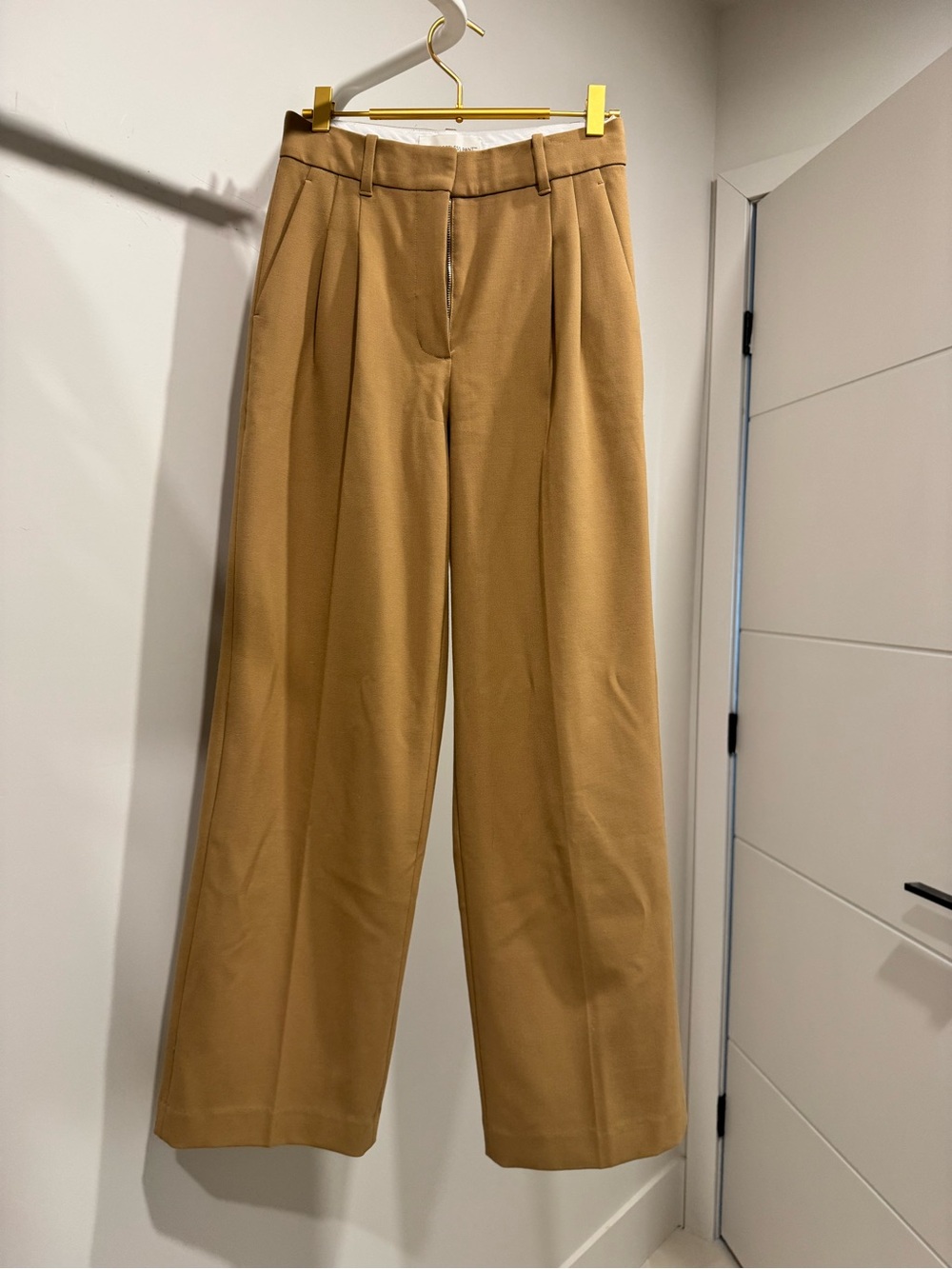 Aritzia effortless pants